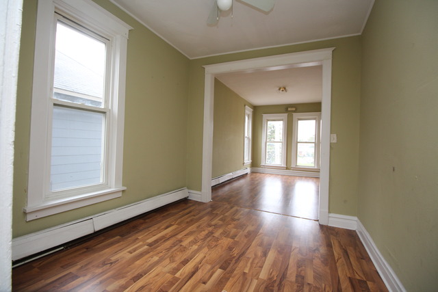 292 Villa St, Elgin, IL 60120 photo 5