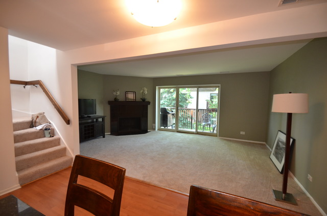 425 Elm St #5E, Deerfield, IL 60015 photo 3
