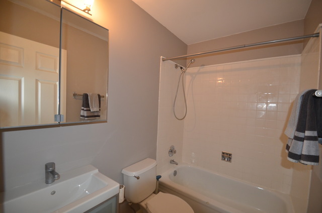 425 Elm St #5E, Deerfield, IL 60015 photo 8