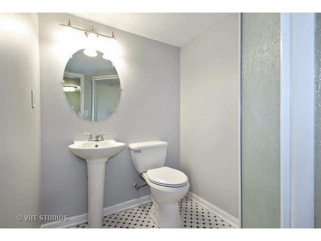 2040 E Touhy Ave, Des Plaines, IL 60018 photo 11