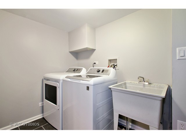 2040 E Touhy Ave, Des Plaines, IL 60018 photo 12