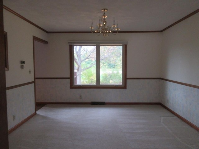 3917 Montclair Rd, Roscoe, IL 61073 photo 5
