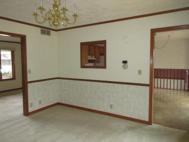 3917 Montclair Rd, Roscoe, IL 61073 photo 4