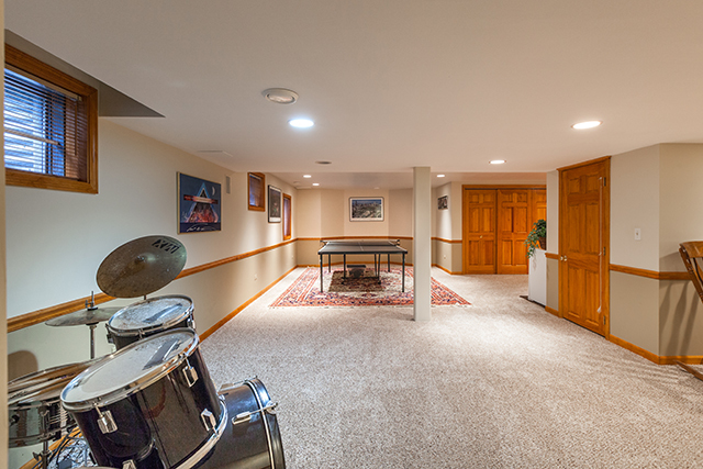 1565 Wilmette St, Wheaton, IL 60187 photo 20