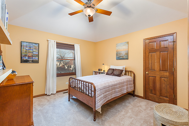 1565 Wilmette St, Wheaton, IL 60187 photo 15