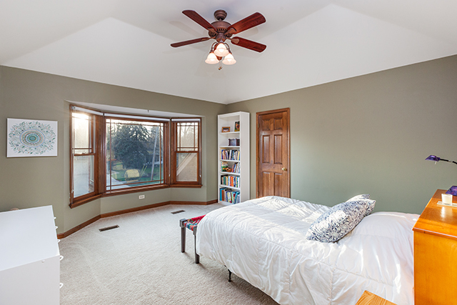 1565 Wilmette St, Wheaton, IL 60187 photo 16