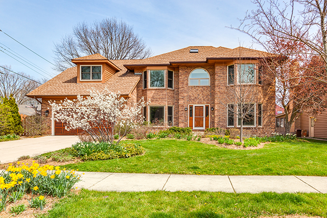 1565 Wilmette St, Wheaton, IL 60187 photo 1