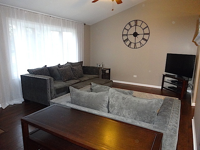 2801 Joe Adler Dr, Plainfield, IL 60586 photo 5