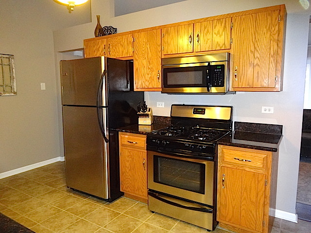 2801 Joe Adler Dr, Plainfield, IL 60586 photo 9