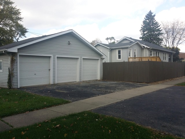 201 W School St, Villa Park, IL 60181 photo 25