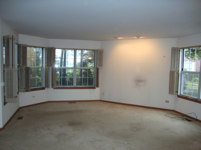 1156 Saint Andrews Ct, Algonquin, IL 60102 photo 4