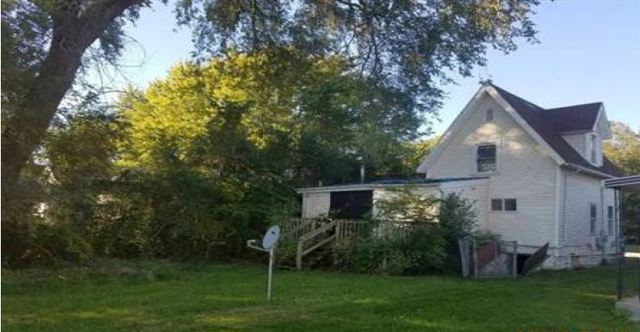 298 W River St, Kankakee, IL 60901 photo 2