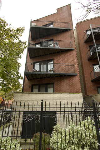33 E 26th St #1, Chicago, IL 60616 photo 1