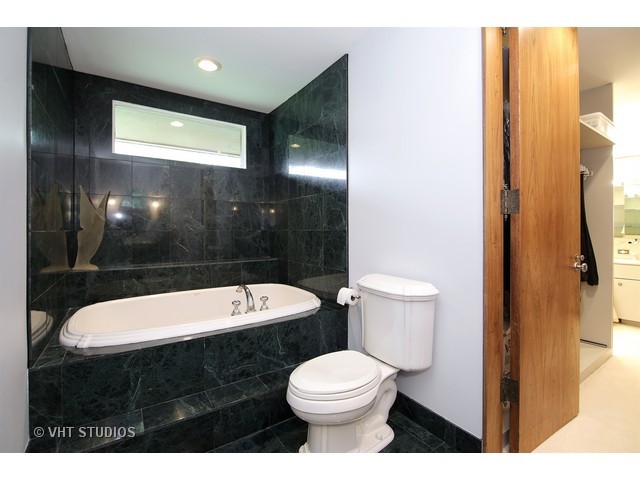 660 Sycamore Ln, Glencoe, IL 60022 photo 12