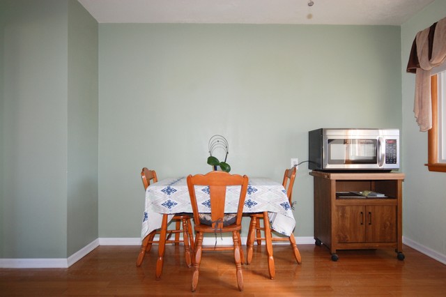 240 N Sumner Ave, Aurora, IL 60505 photo 7