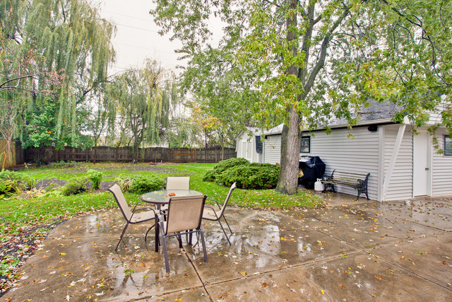 217 E Wayne Pl, Wheeling, IL 60090 photo 25