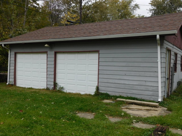 413 Ray May Dr, Joliet, IL 60433 photo 3