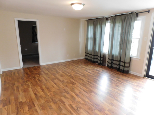 413 Ray May Dr, Joliet, IL 60433 photo 13