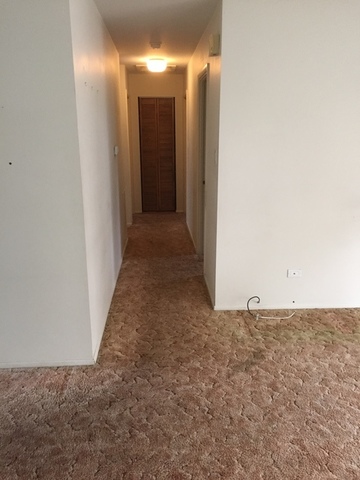 2209 Kirchoff Rd, Rolling Meadows, IL 60008 photo 5
