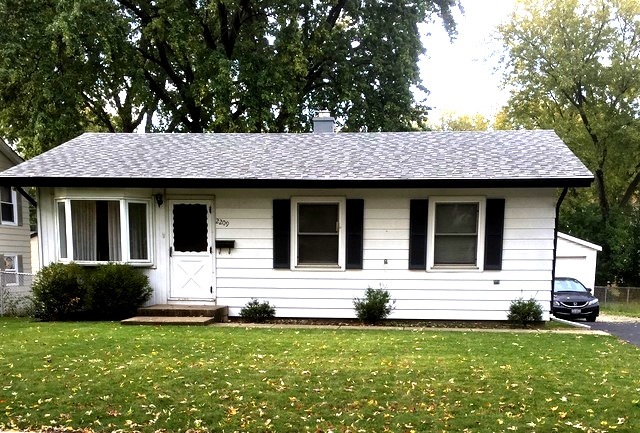 2209 Kirchoff Rd, Rolling Meadows, IL 60008 photo 1