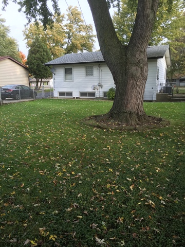 2209 Kirchoff Rd, Rolling Meadows, IL 60008 photo 14