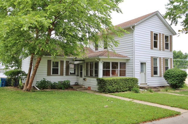 517 E Jackson St, Morris, IL 60450 photo 1