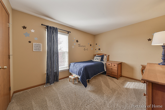 4520 Whitehall Ln, Algonquin, IL 60102 photo 17