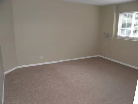 12 Cherbourg Ct, Wheeling, IL 60090 photo 11