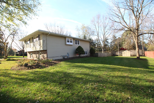 9 N728 Tipi Ln, Elgin, IL 60124 photo 23