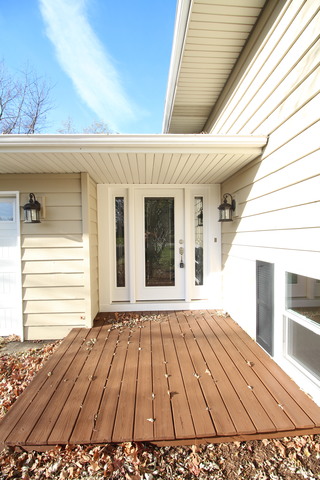 9 N728 Tipi Ln, Elgin, IL 60124 photo 3