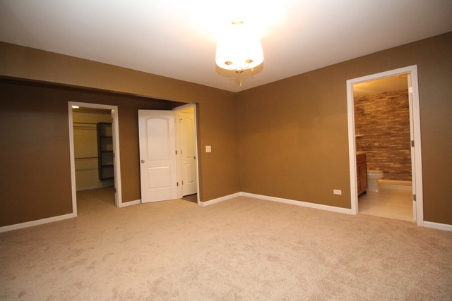 9 N728 Tipi Ln, Elgin, IL 60124 photo 13