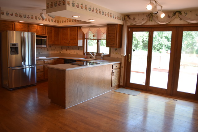 39 W140 Red Cloud Ln, Elgin, IL 60123 photo 4