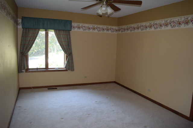 39 W140 Red Cloud Ln, Elgin, IL 60123 photo 7