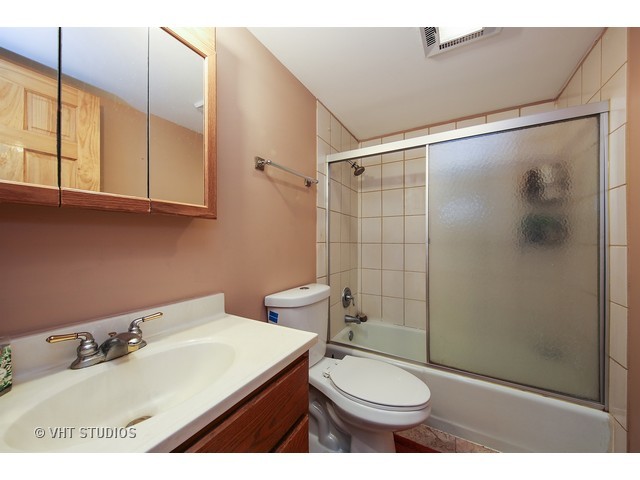 214 E Bailey Rd #A, Naperville, IL 60565 photo 9