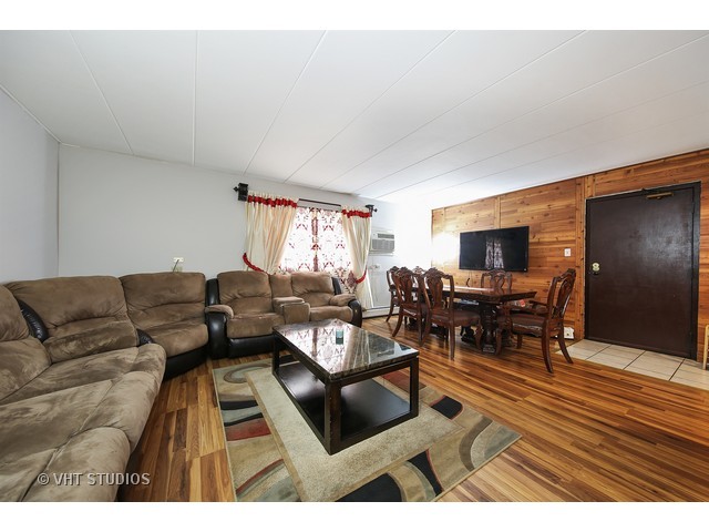 214 E Bailey Rd #A, Naperville, IL 60565 photo 3