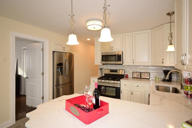 6518 27th St, Berwyn, IL 60402 photo 10