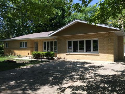 720 E Nerge Rd, Roselle, IL 60172 photo 1