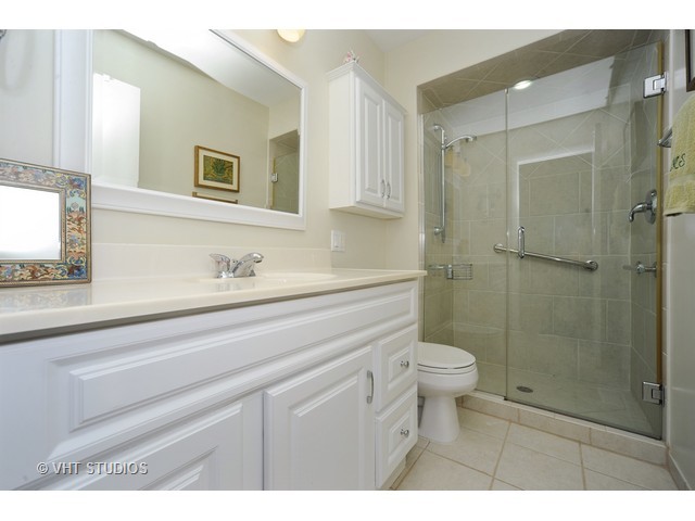 549 Williamsburg Ct #A1, Wheeling, IL 60090 photo 8
