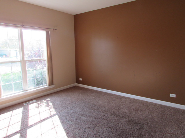 2124 Fieldcrest Dr, Bartlett, IL 60103 photo 3
