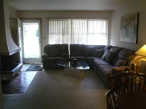 400 Morgan Ln, Hoffman Estates, IL 60169 photo 10