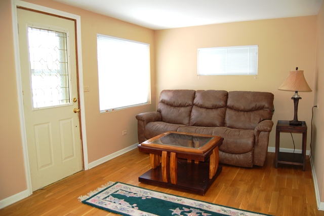 512 Bally Rd, Mchenry, IL 60050 photo 8