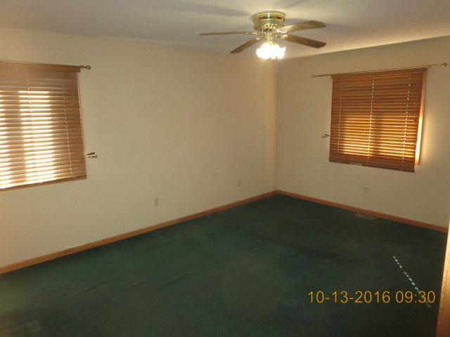 226 Newport Trl, Mchenry, IL 60050 photo 9