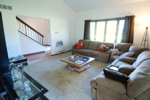 4091 Montclair Rd, Roscoe, IL 61073 photo 2