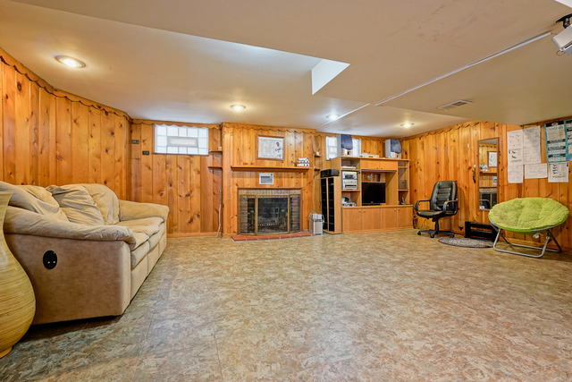 9627 S Oakley Ave, Chicago, IL 60643 photo 14