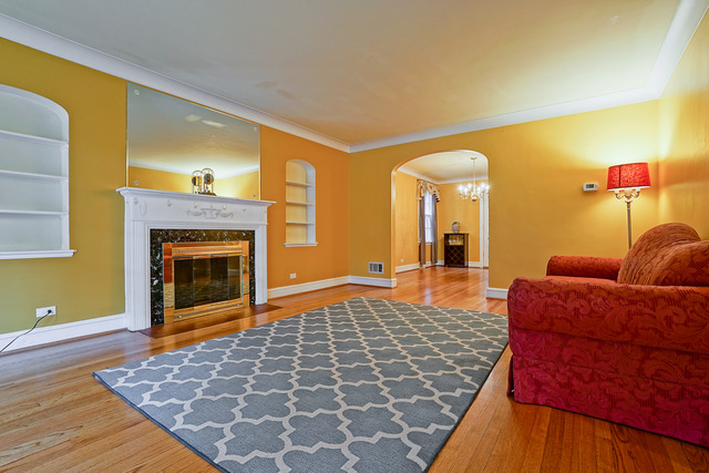 9627 S Oakley Ave, Chicago, IL 60643 photo 4