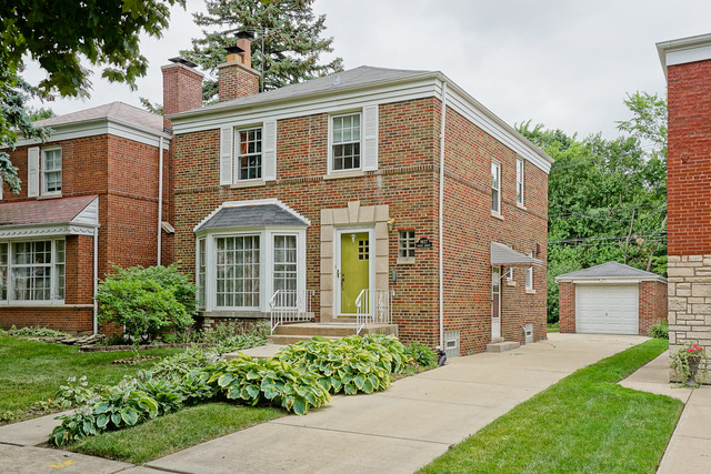 9627 S Oakley Ave, Chicago, IL 60643 photo 1