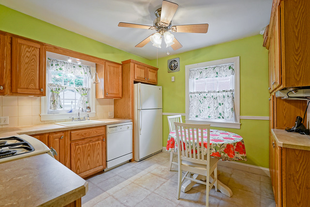 9627 S Oakley Ave, Chicago, IL 60643 photo 7