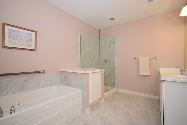 267 E Railroad Ave #202, Bartlett, IL 60103 photo 16