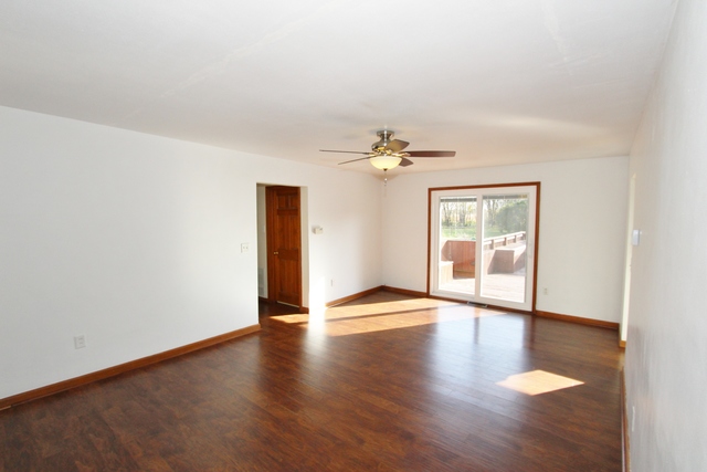 836 E Roxanna Cir, Kankakee, IL 60901 photo 4