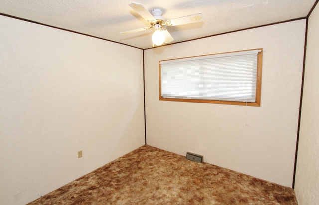 836 E Roxanna Cir, Kankakee, IL 60901 photo 10